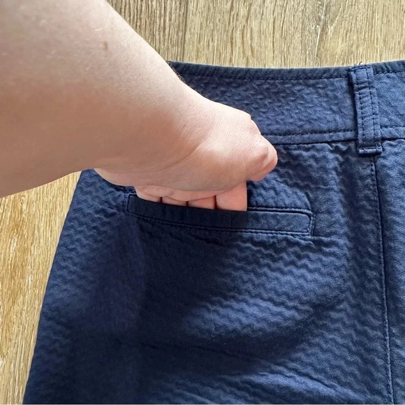 Lilly Pulitzer The Calahan Navy Textured Gold Button 100% Cotton Short Sz OO GUC - Picture 8 of 9